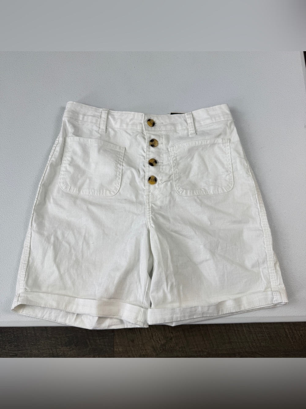 Lee Relaxed Fit High Rise Shorts‎ Womens 6 White Pockets Cotton Blend NWT